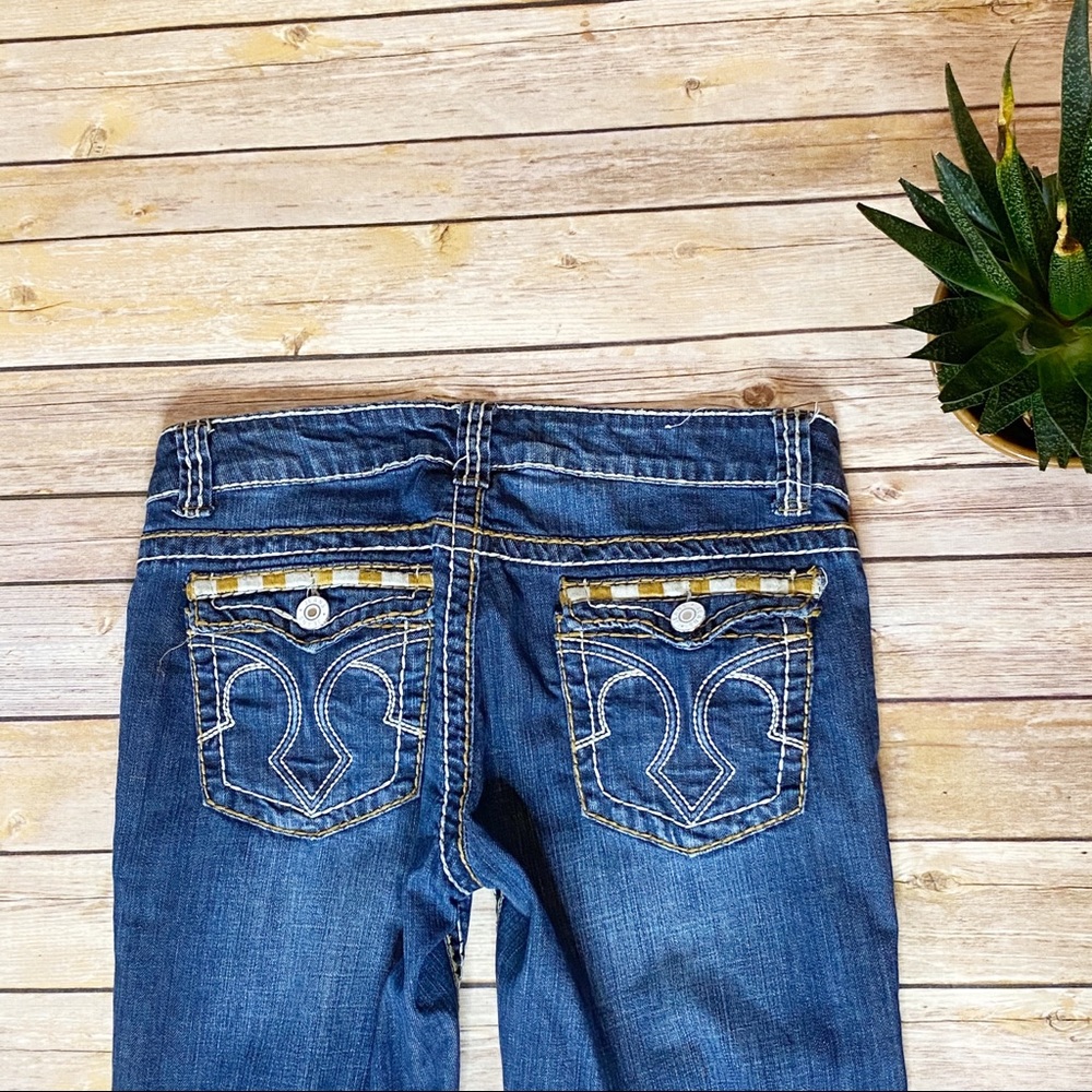 Liuce’s Distressed Tan Accent Straight Leg Jean Size 11
